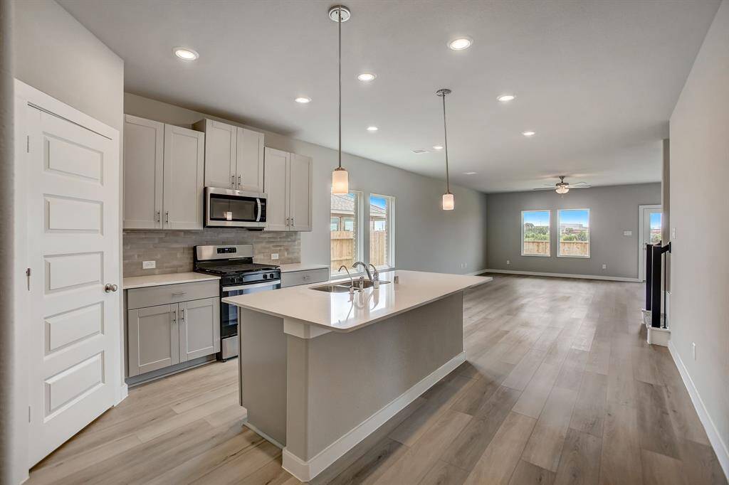 Photo is not of the actual home but is an inspirational photo of builder’s model home and may depict options, furnishings, and/or decorator features that are not included.
