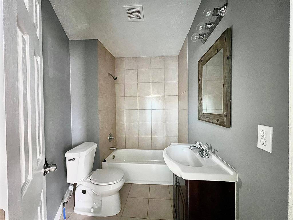 Master bathroom.