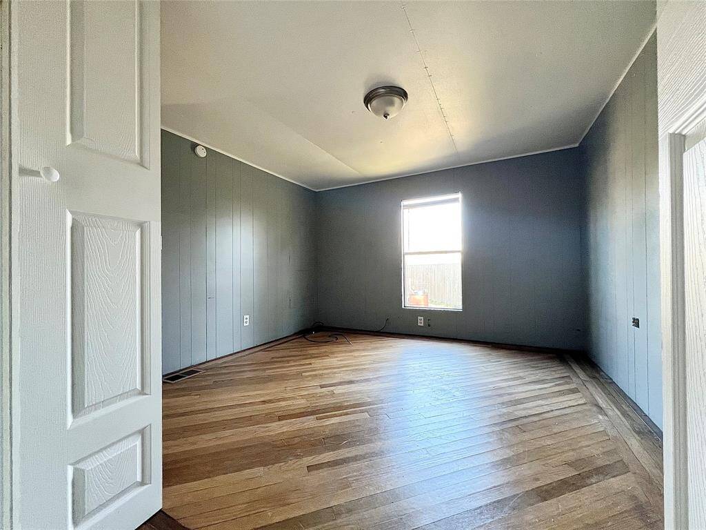 2nd. Bedroom.
