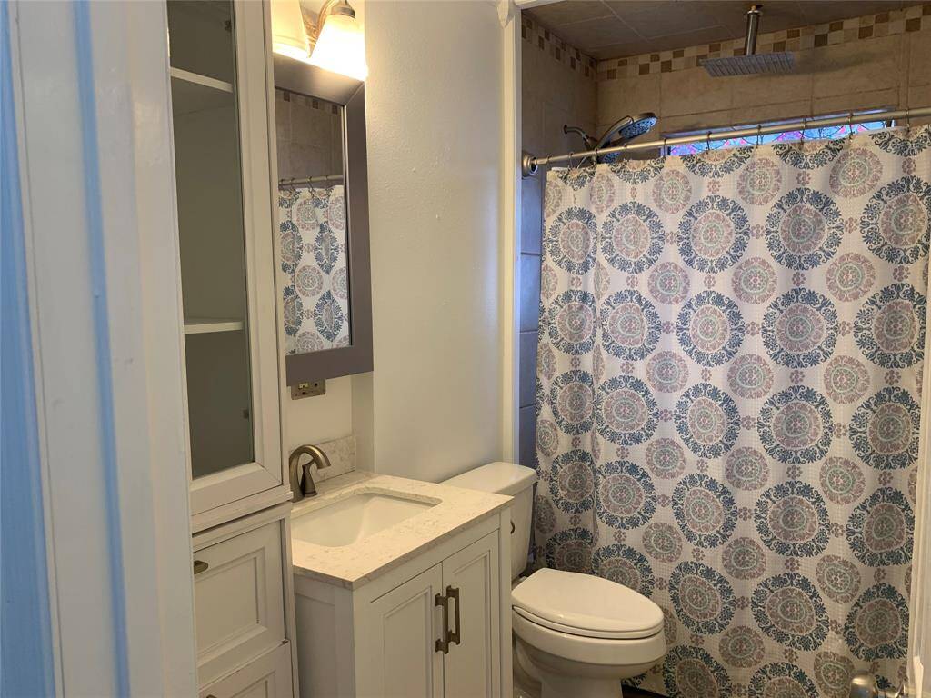Hall bath