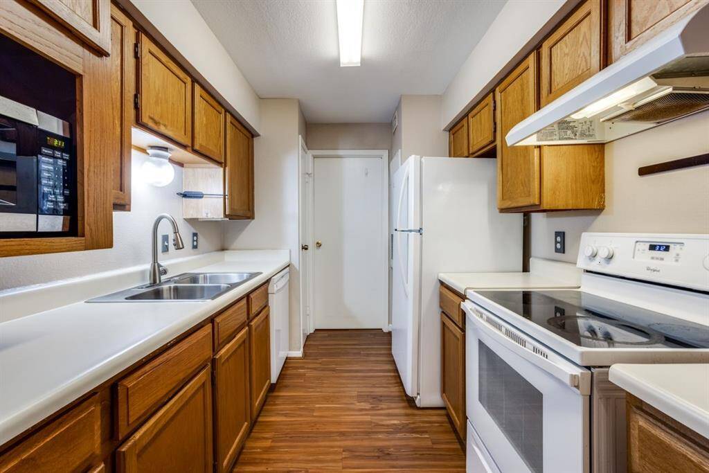 Kitchen & utility room