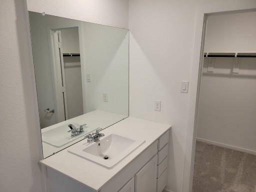 Main Bedroom Bath with Walk-in Closet