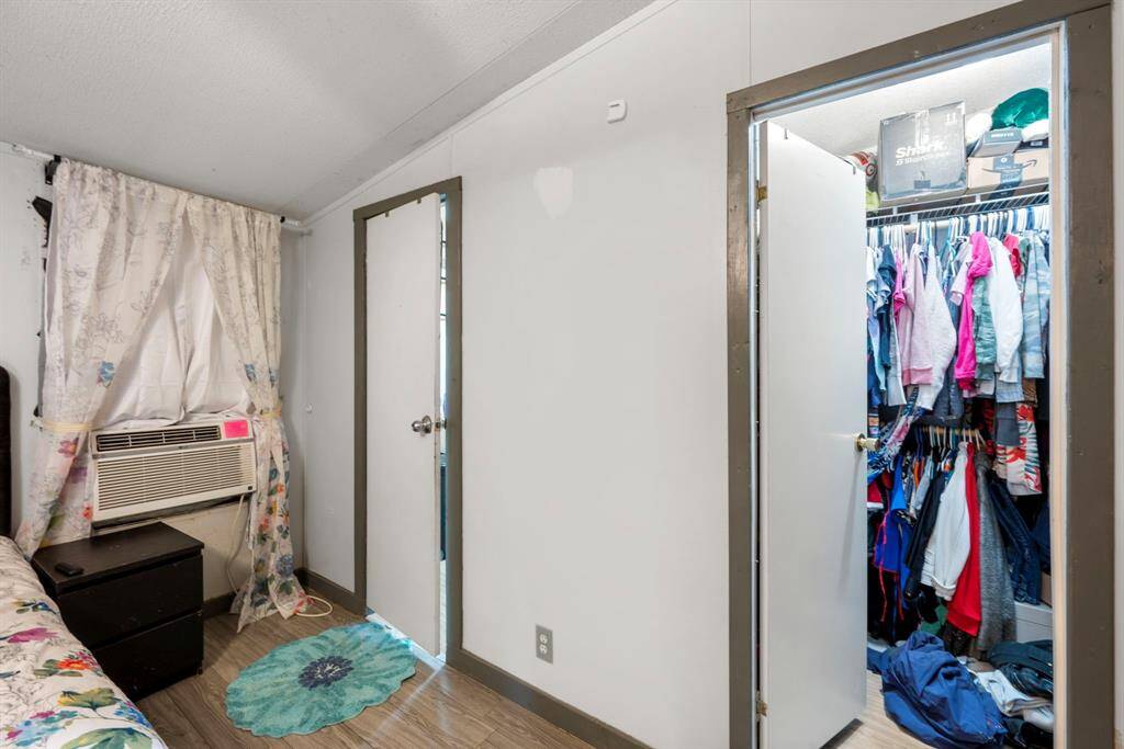 Dual closets!
