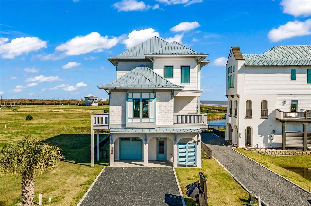 Front view of home with 360 ocean views!