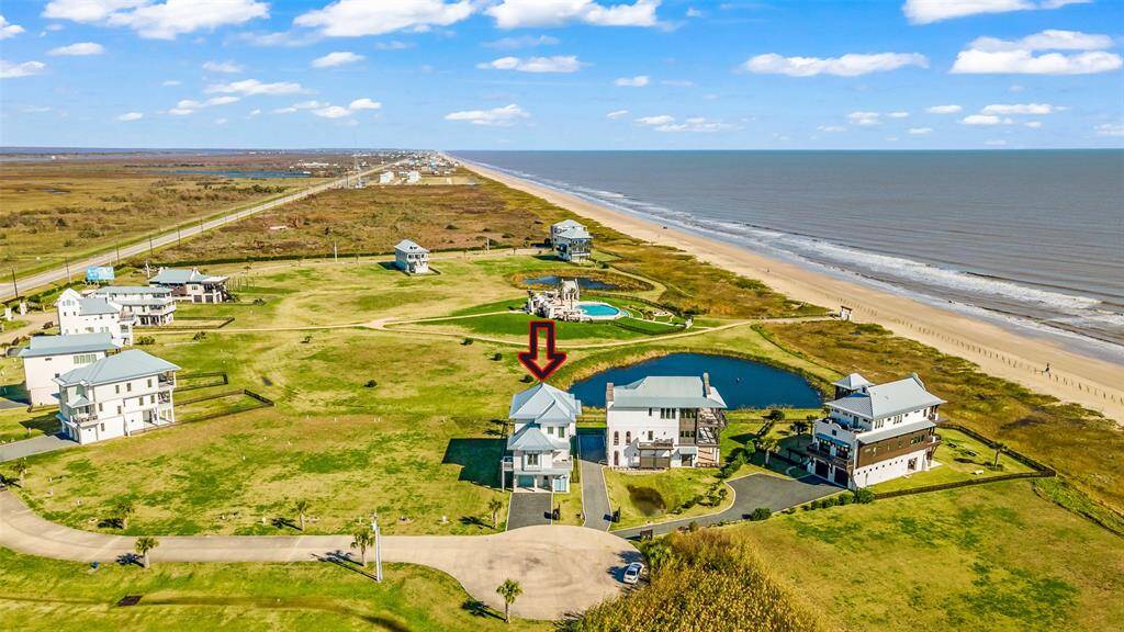 Look at the proximity to the ocean!