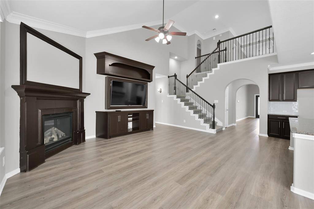 Beautiful Open Concept.