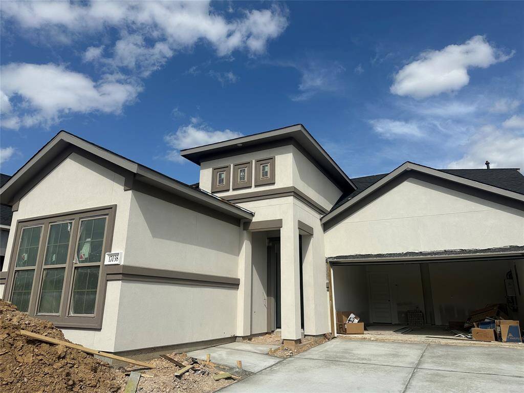 The ARMSTRONG by Newmark Homes - READY IN APRIL!