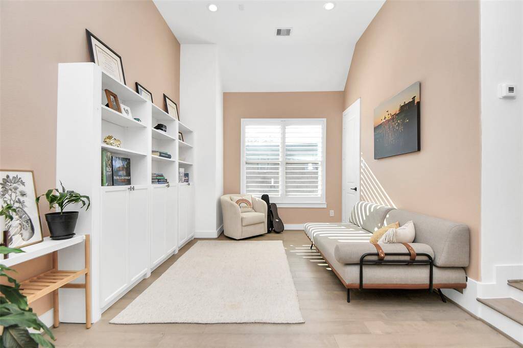 Extra room, great for library or living space.