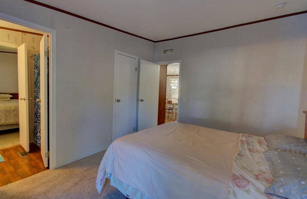 Guest bedroom 1