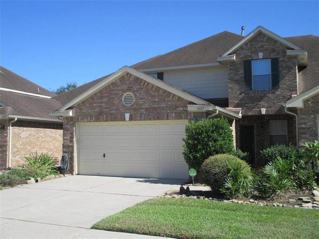 WELCOME TO 4635 ARBOR LN IN THE VILLAGE GROVE EAST TOWNHOMES
