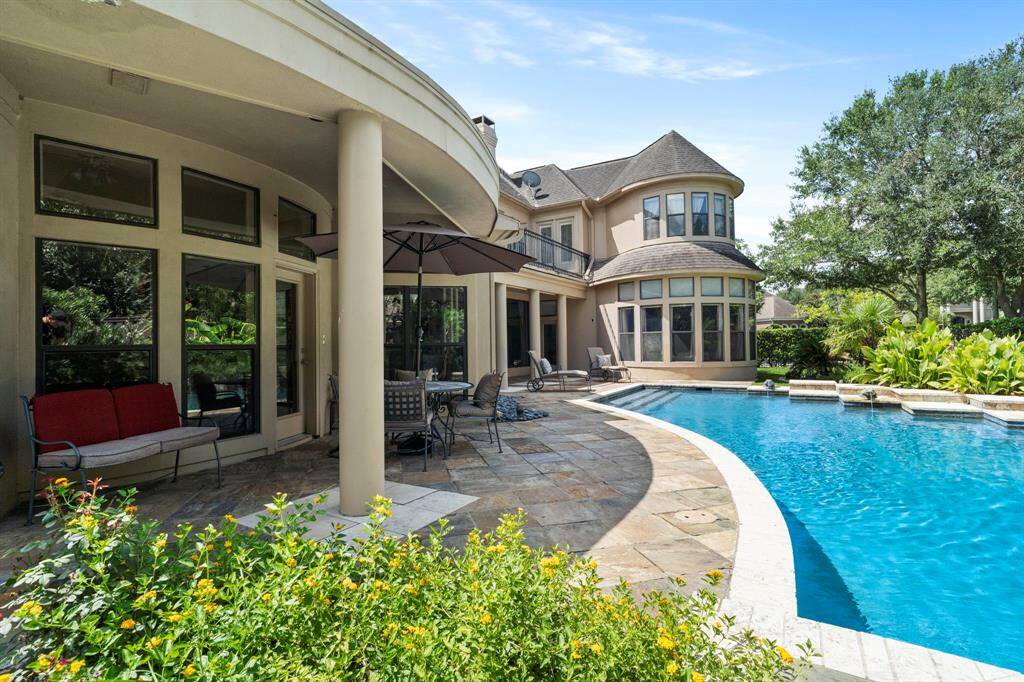 Covered patio areas provide shade.