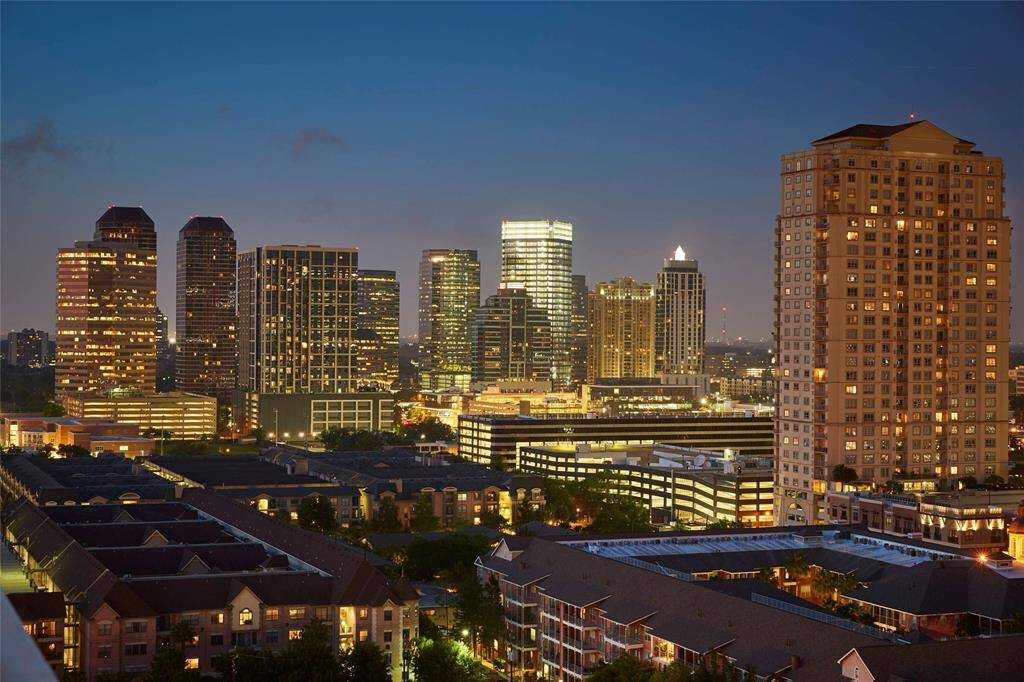 Enjoy amazing galleria shopping and restaurants at walking distance