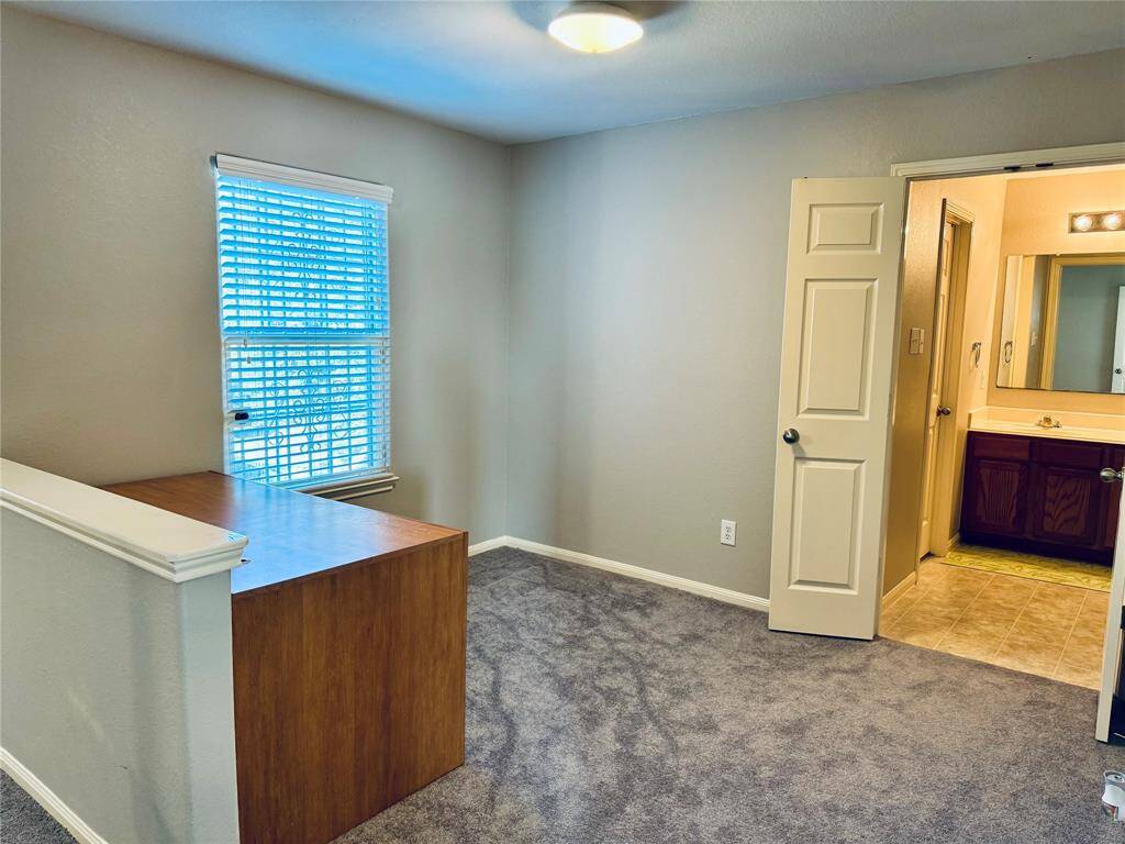 Upstairs primary bedroom sitting area
