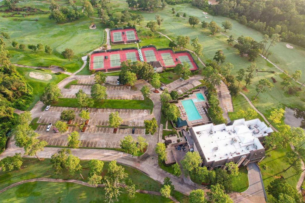 The Club offers members lots of benefits, including access to the Walden Country Club in Conroe