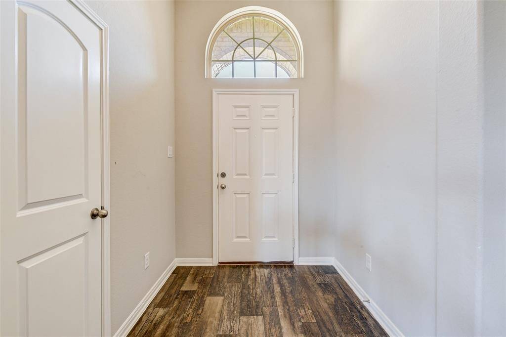 High Ceilings in the Entry / Den/ Kitchen