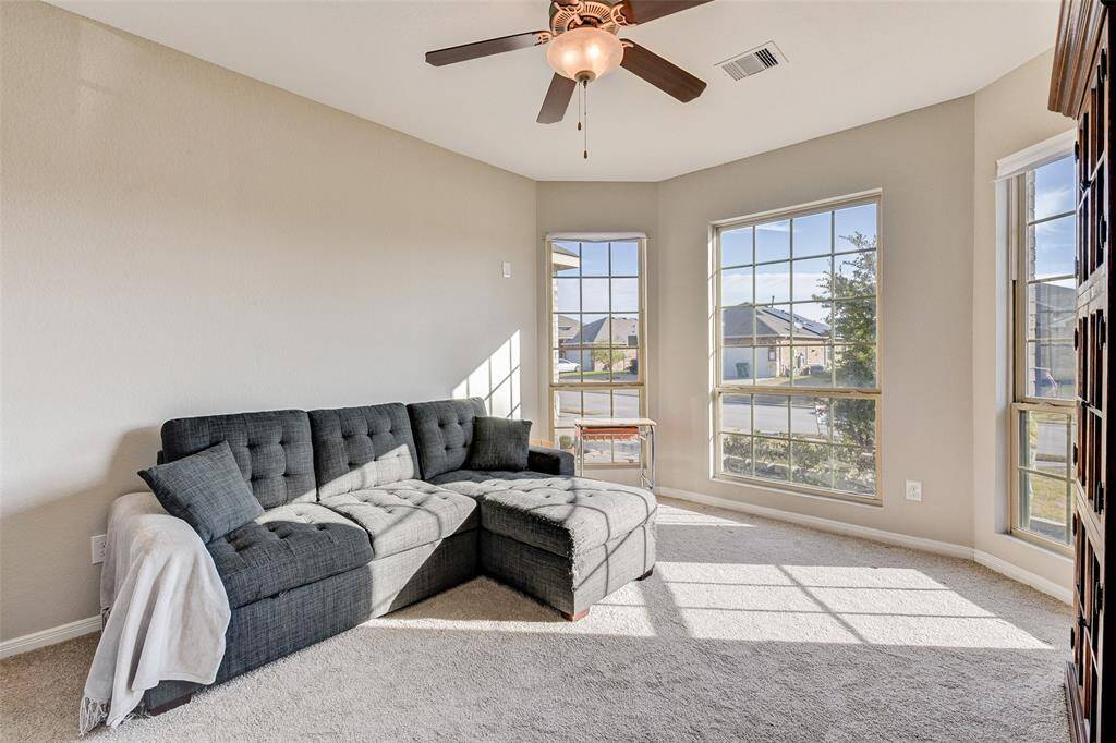 Very Open Floorplan offers Awesome High Ceilings!