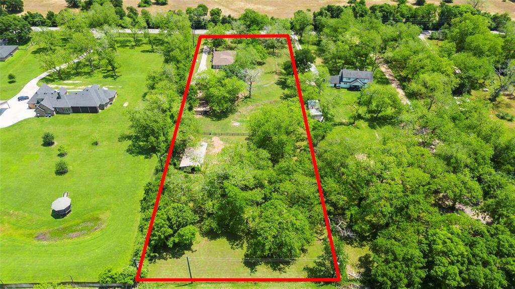 Aerial view from the back of the property showing approximate boundaries looking toward McCrary.