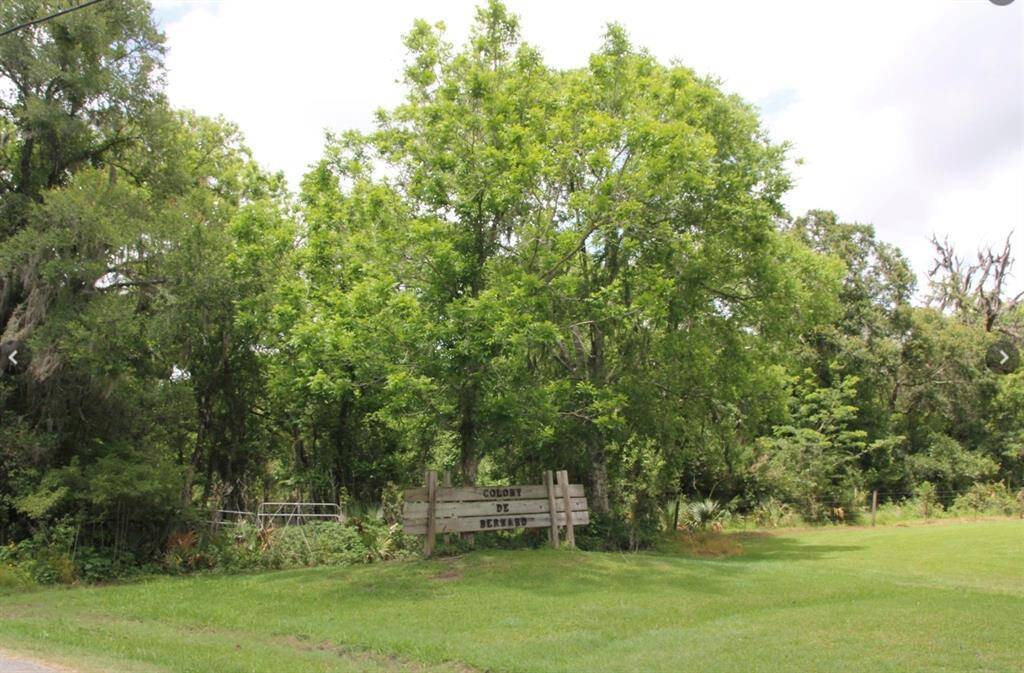 Welcome to Colony De Bernard. A quiet, wooded community in the heart of West Columbia.