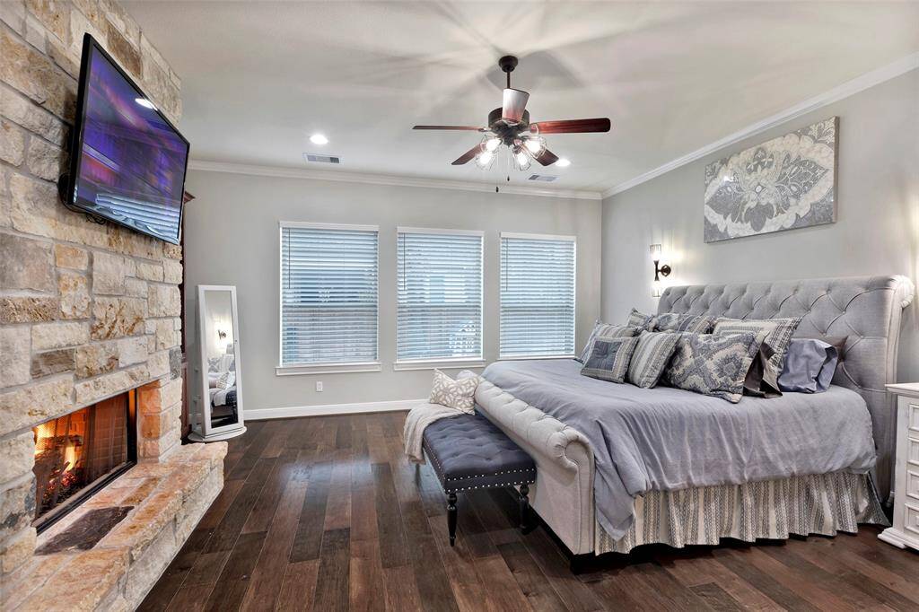 Primary bedroom.