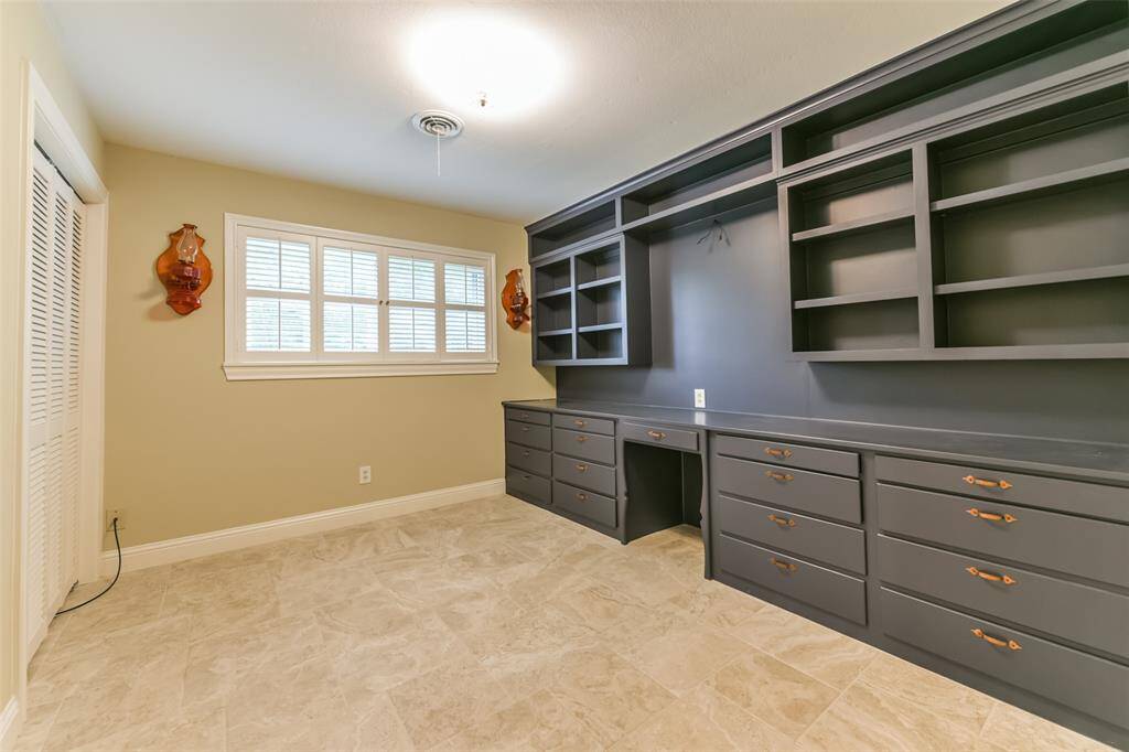 This bedroom can be used as a study/4th bedroom