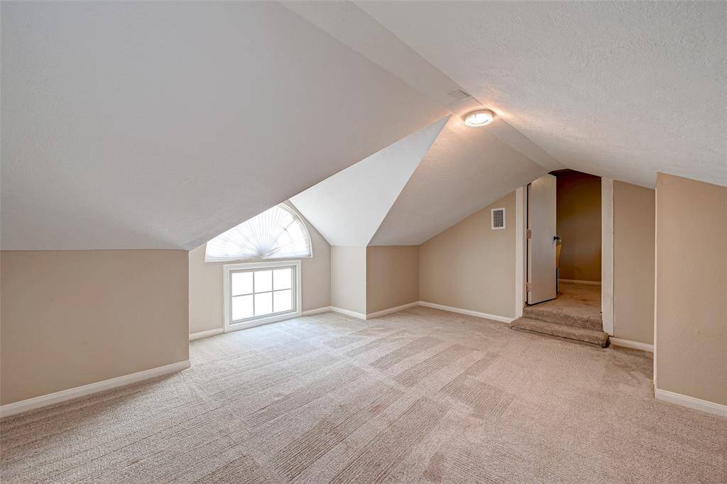 Depending on your family's needs and preferences, this extra room holds endless possibilities. It can serve as a charming child's playroom, a dedicated hobby or craft space, or even function as a climate-controlled storage area for holiday items and more. Its versatility makes it a valuable addition to the home.