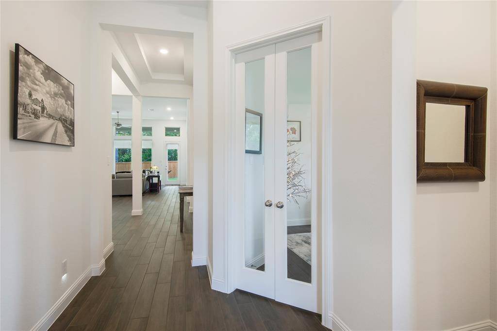 Gorgeous entry way