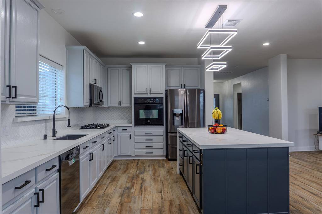 New kitchen with custom built island!