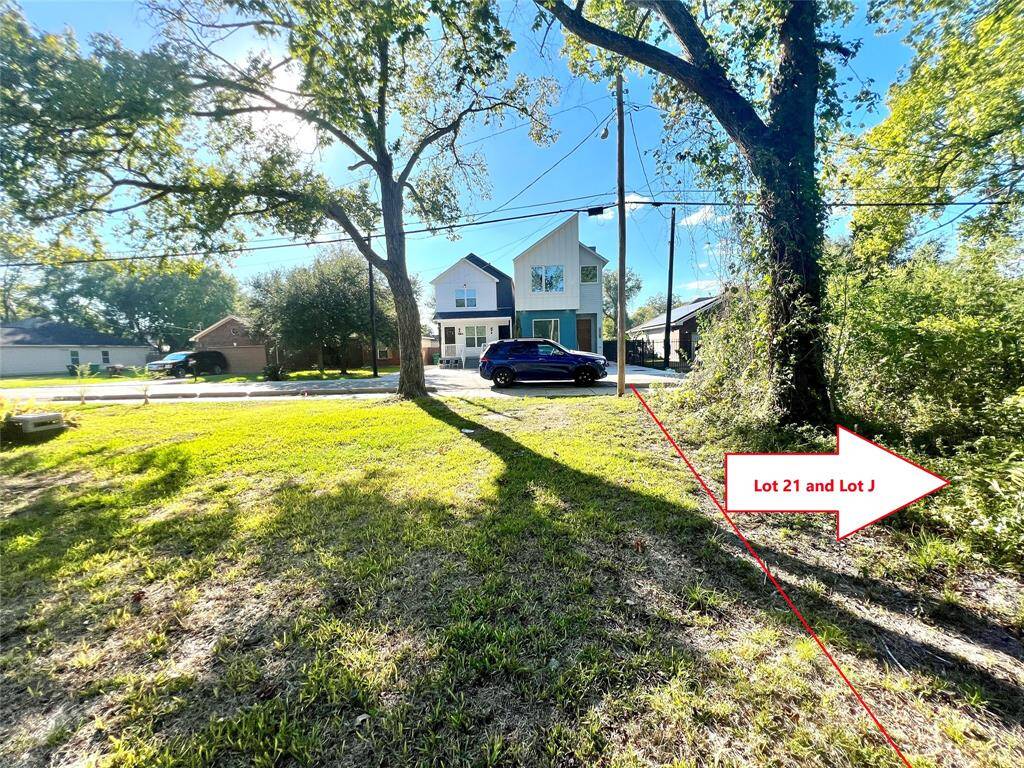 Lot 21 and J for sale. 3,000 and 4,000 square feet. New construction across the street.