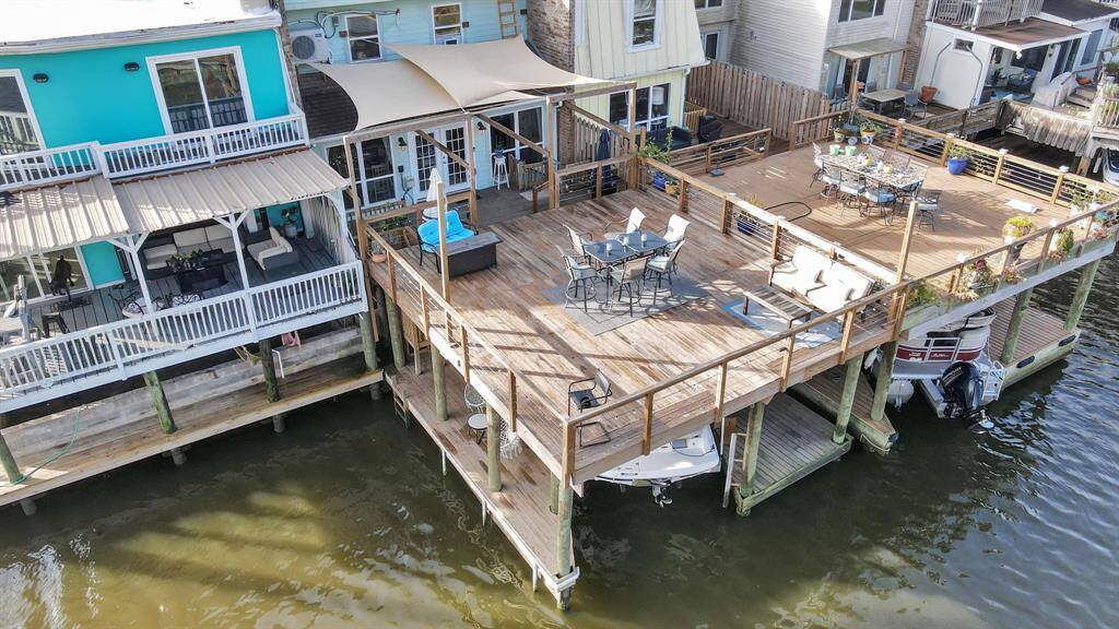 Welcome to 4523 Kingston Harbor with your oversized deck and private boat dock!