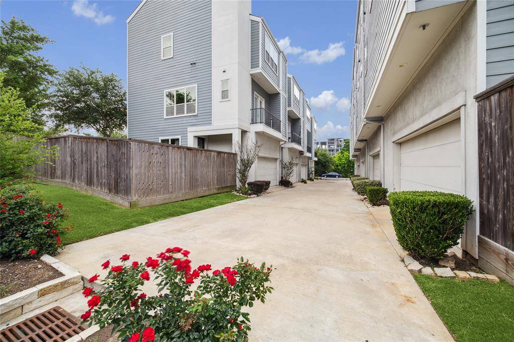Each home comes with an attached 2-car garage! The community offers a gated driveway and dog park!