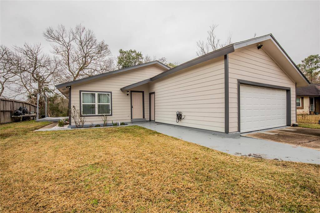 4515 RAVINE DR