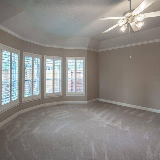 Quality Katie Wooden Blinds on Bays, room for oversized furniture