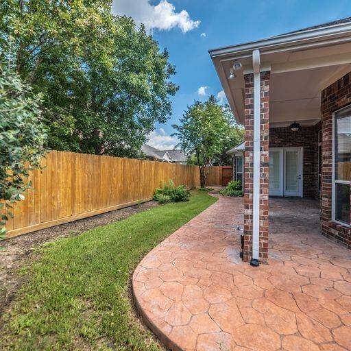 Extra Space for Outdoor Living Comfort