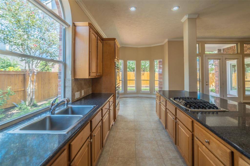 Open Concept Kitchen Seamless transition