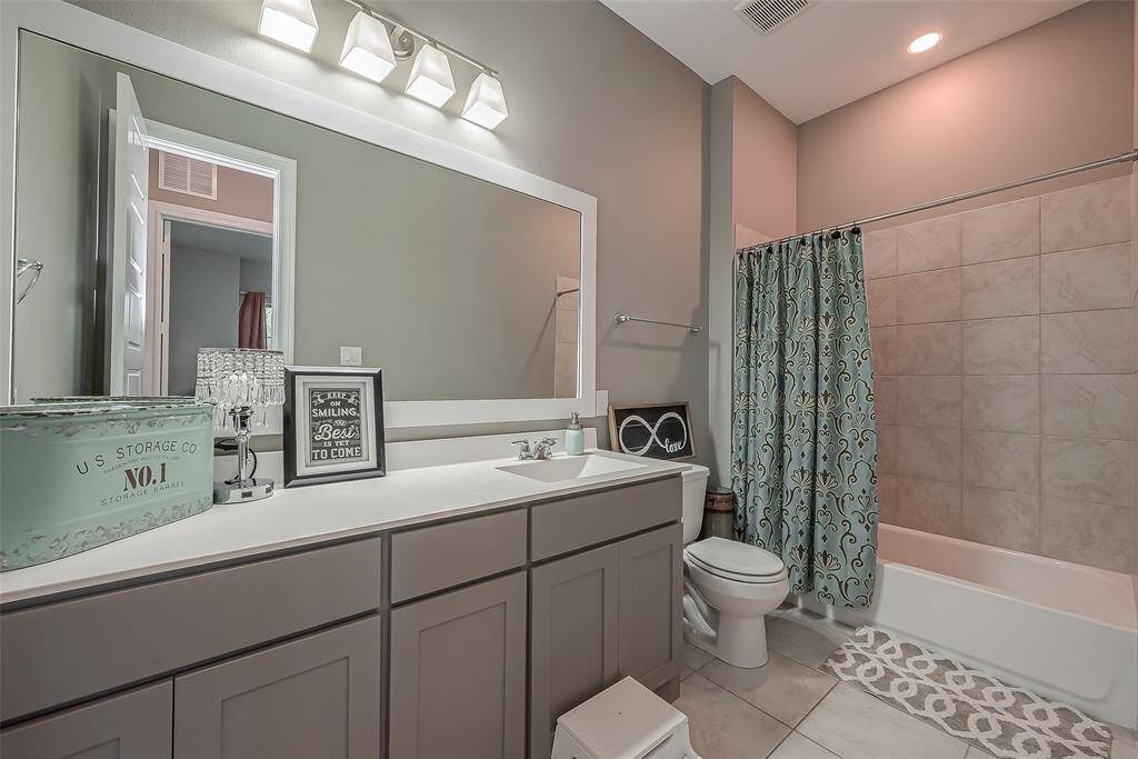 Full guest bathroom downstairs.