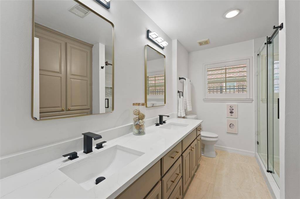 Entryway Boasting Pristine Wood Floors