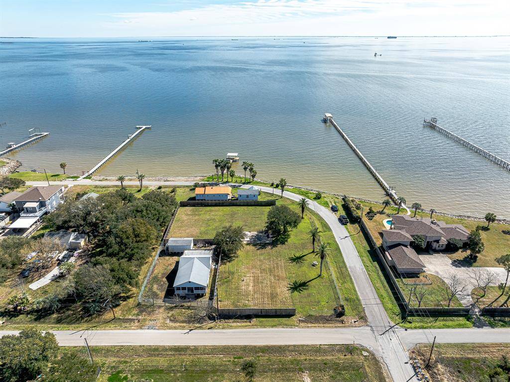 This photo shows entire parcel of land, this listing is for half of Lots 1-4 (see diagram).