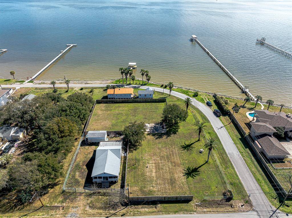 This photo shows entire parcel of land, this listing is for half of Lots 1-4 (see diagram).