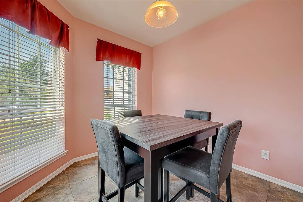 Breakfast Room