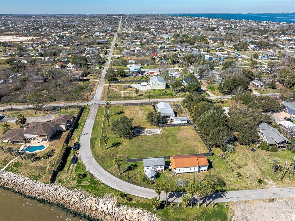 This photo shows entire parcel of land, this listing is for half of Lots 1-4 (see diagram).