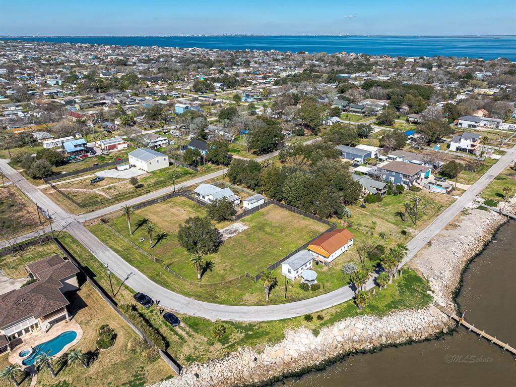 This photo shows entire parcel of land, this listing is for half of Lots 1-4 (see diagram).
