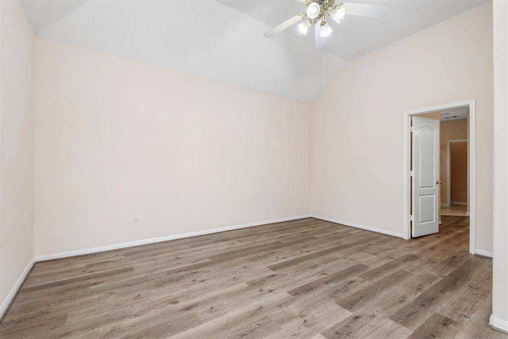 Spacious living room boasts an en-suite bathroom.