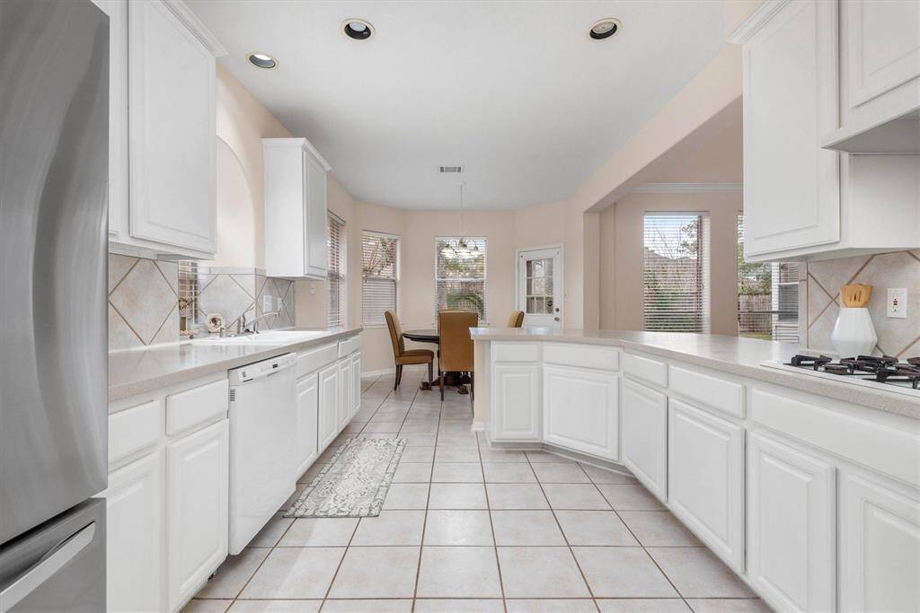 Tons of cabinet and counter space!