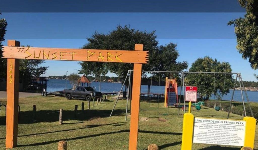 Park by the Lake