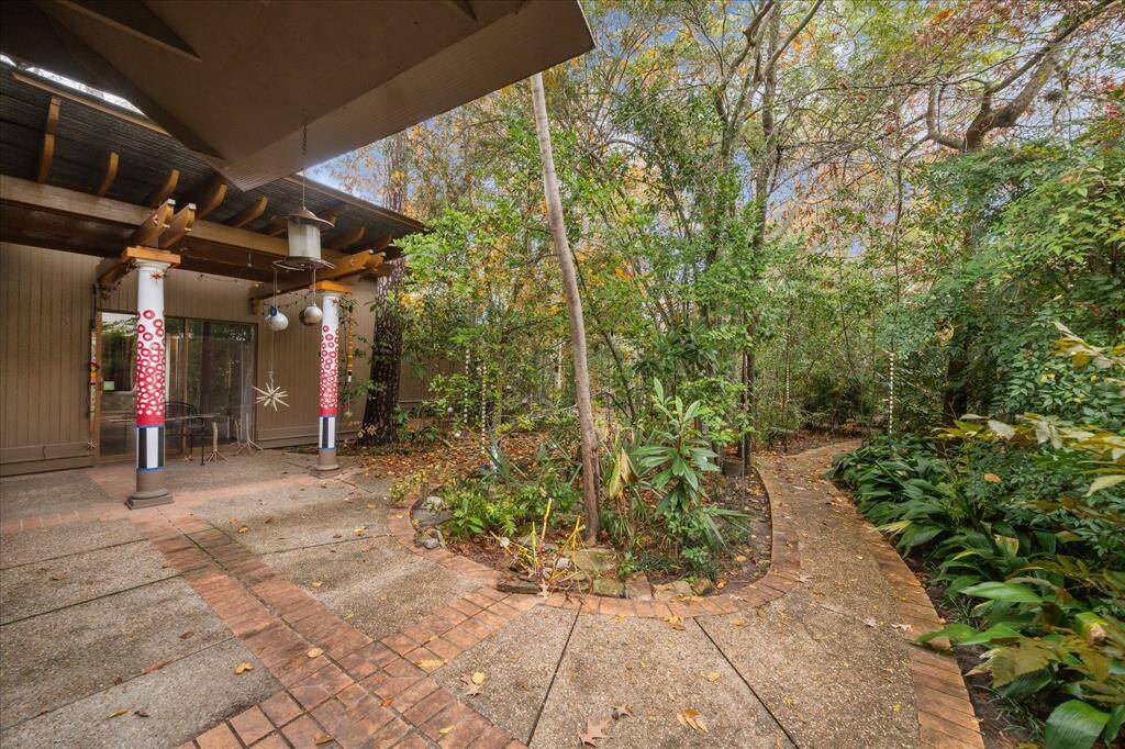 Multiple pathways lead you around the property and out to the creek.