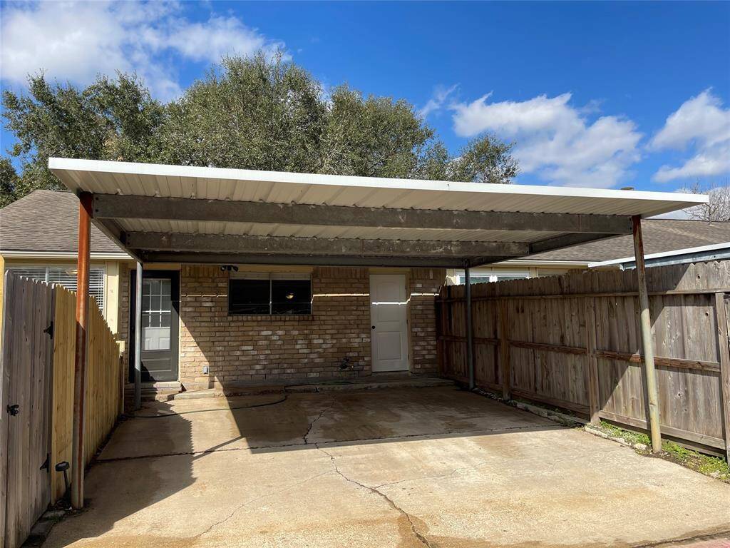 2 car covered carport.