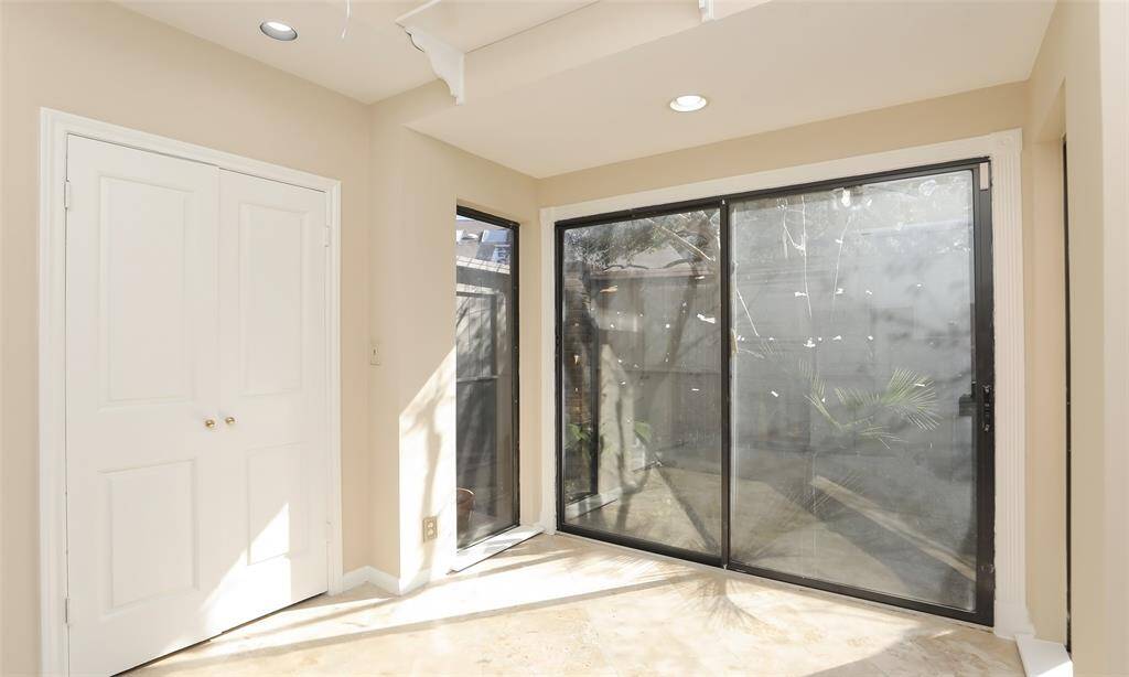 Sliding glass doors in the kitchen and pantry