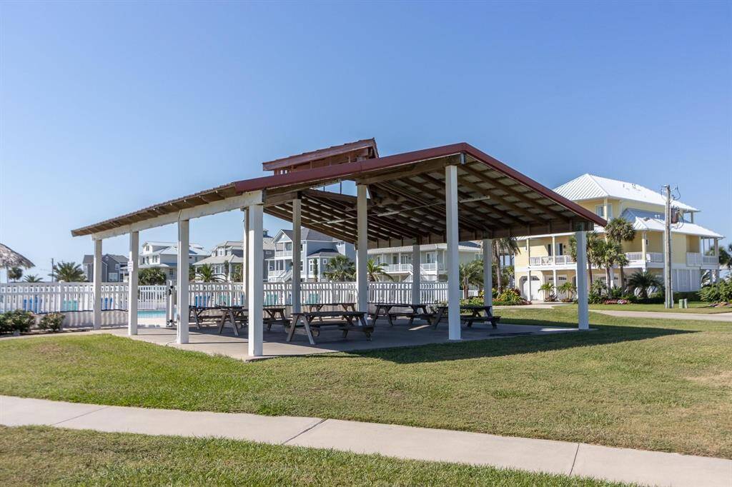 Enjoy hosting a birthday party or family event under the community pavillion.