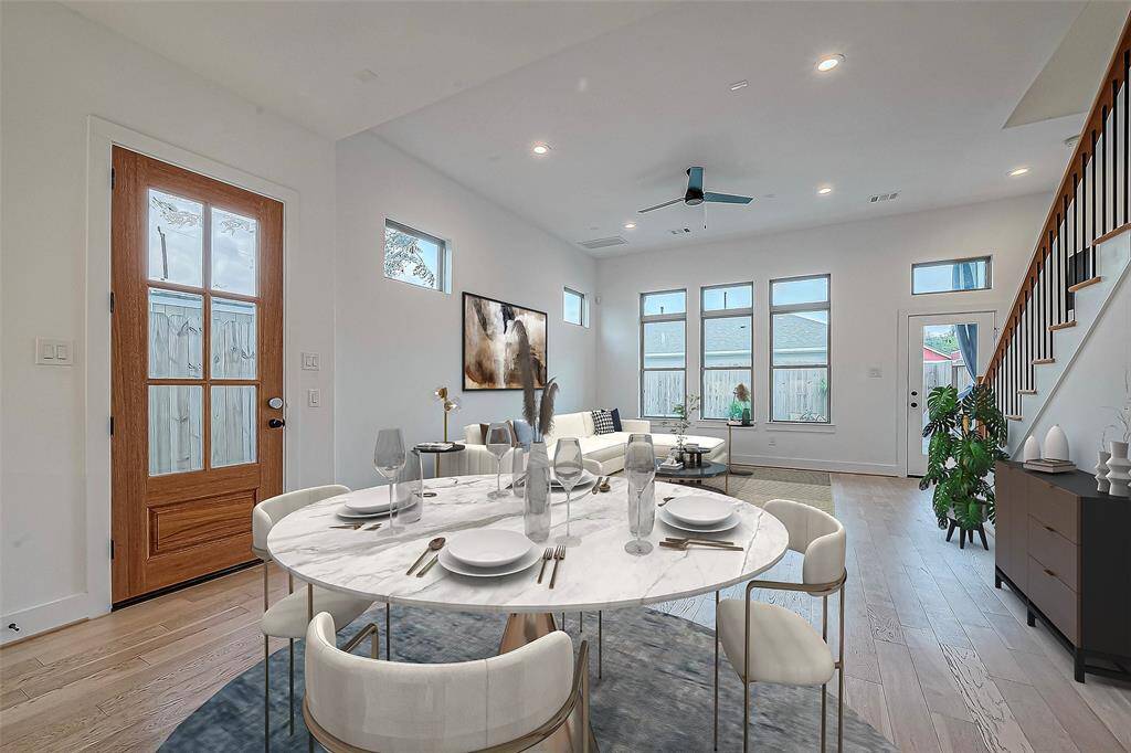 Open floor plan and high ceilings. Virtually staged.