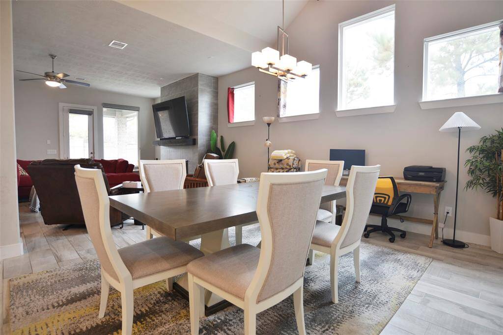 Open Dining / Living Concept